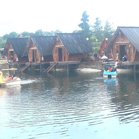 Resort & Resto Talaga Sundayana Subang Exterior foto